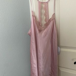 Elegant Pink Lace Trim Chemise